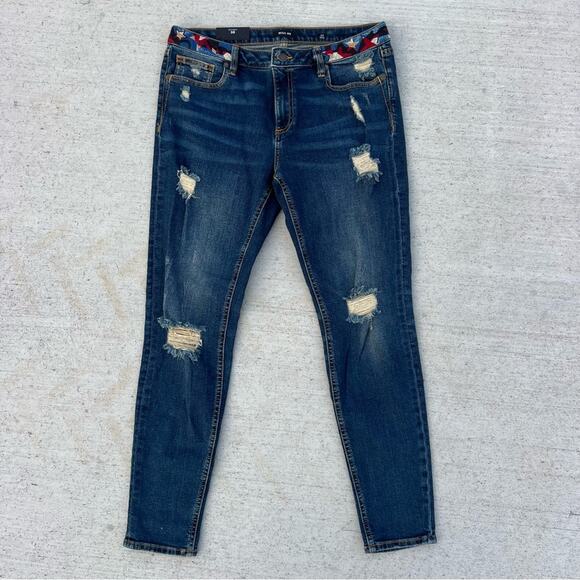 Miss Me Aztec Embroidered Distressed Skinny Medium Wash Blue Denim Jeans 30 NWT - Picture 2 of 8